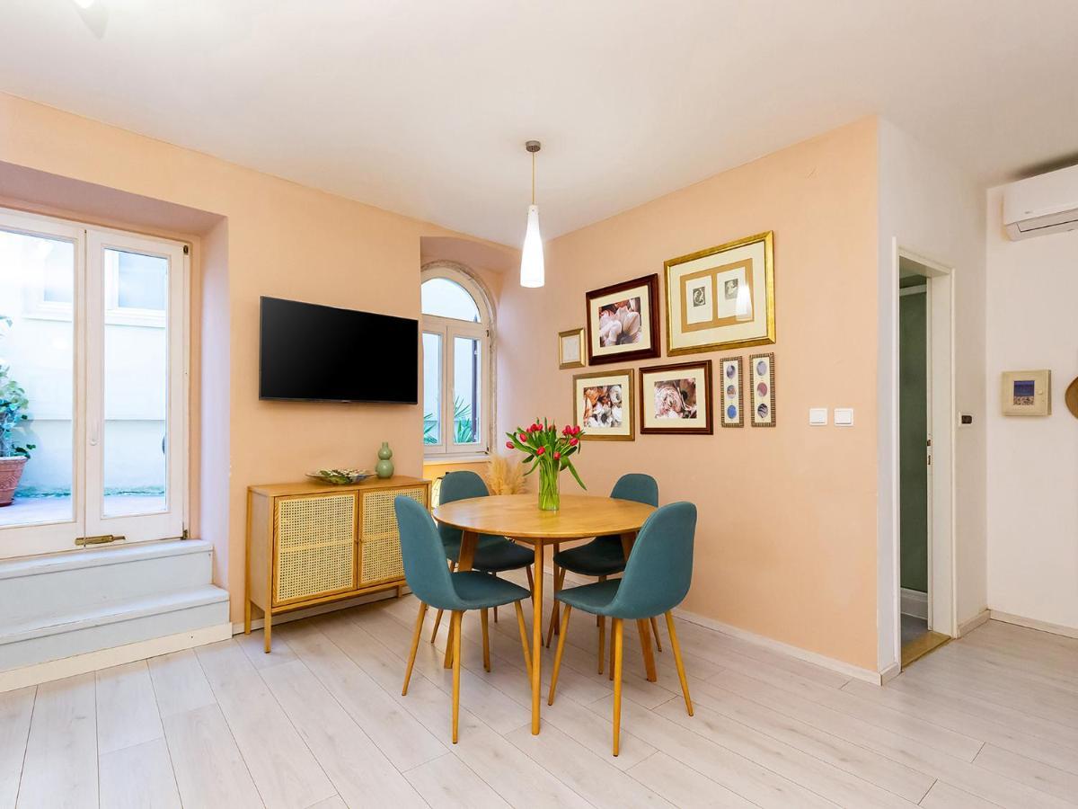 Apartment Anika Old Town โปเรช ภายนอก รูปภาพ